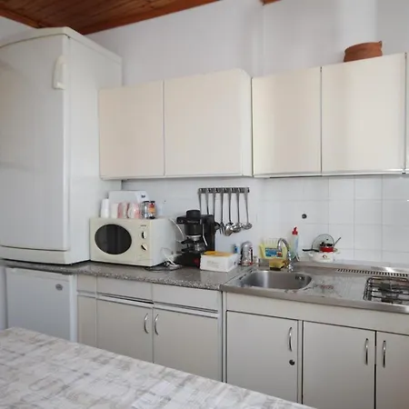 Apartments And Rooms By The Sea Komiza, Vis - 2431 Guest house